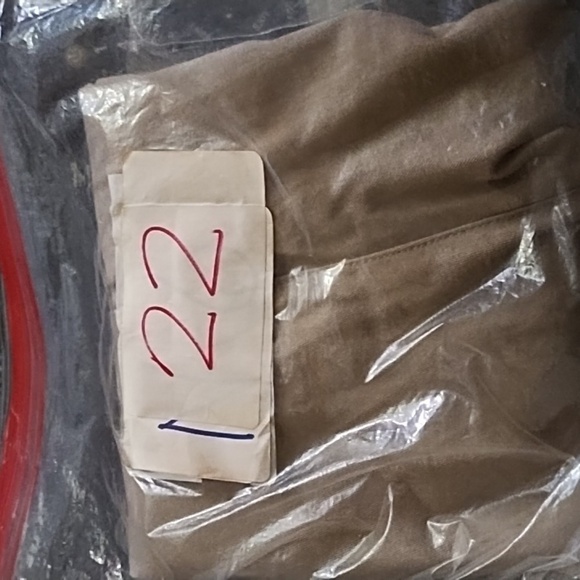 Chaps Men's Tan Cargo Shorts Size 34 - Picture 6 of 6